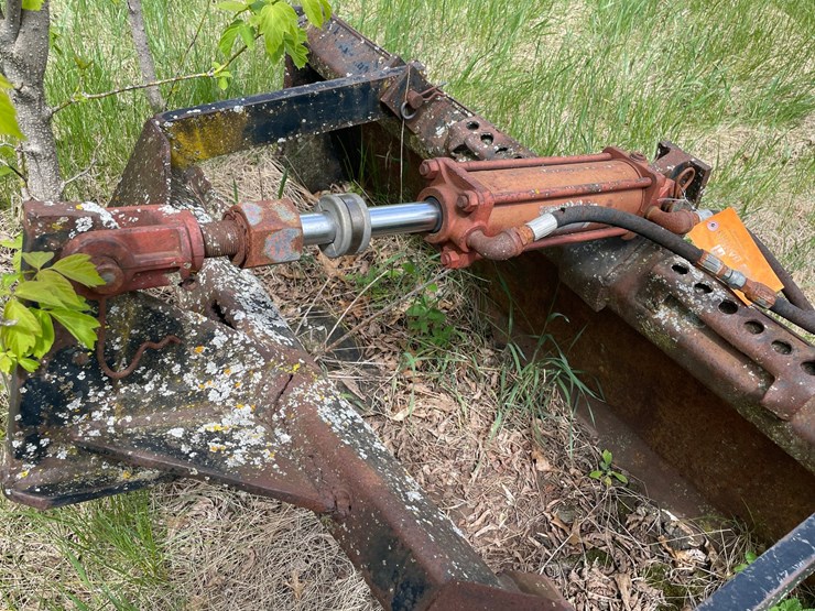 #2877-•-skid-steer-bucket-(or)-image-8