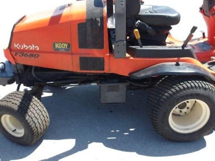 2006-kubota-f3680-image-30