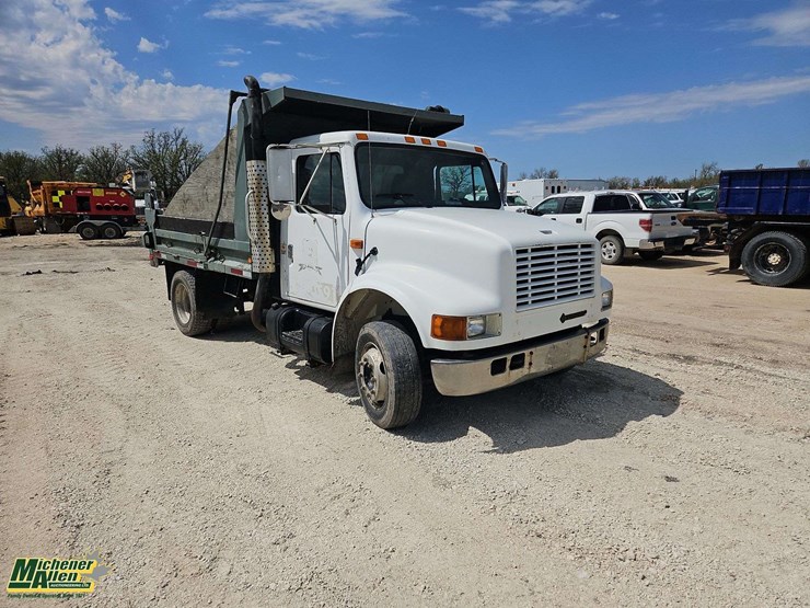 1993-international-4600-image-2