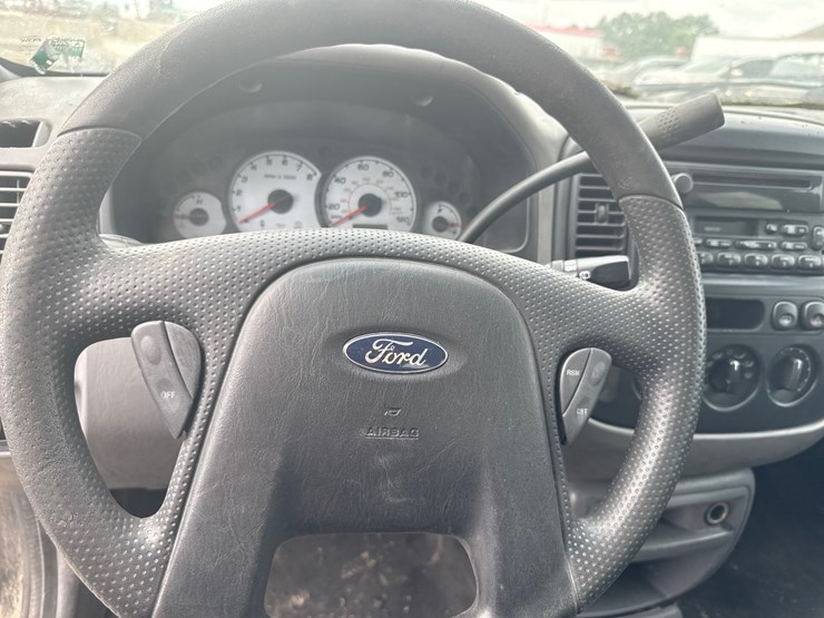 2001-ford-escape-image-31
