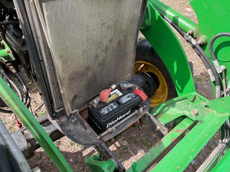 2005-john-deere-4120-image-31