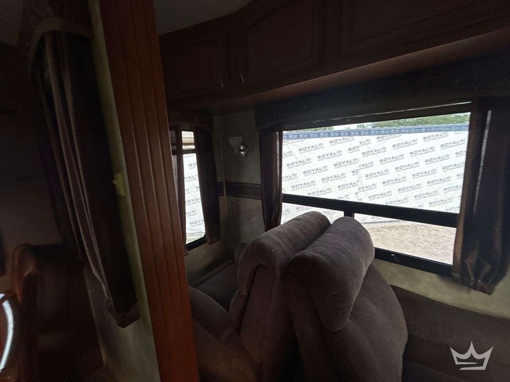 2013-forest-rive-brookstone-310ls-5th-wheel-t/a-travel-trailer-image-21