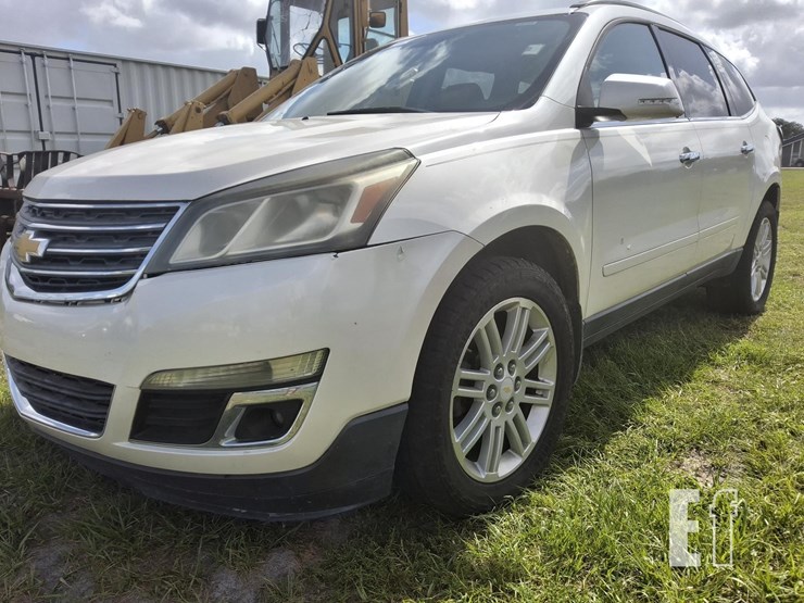 2014-chevrolet-traverse-image-3