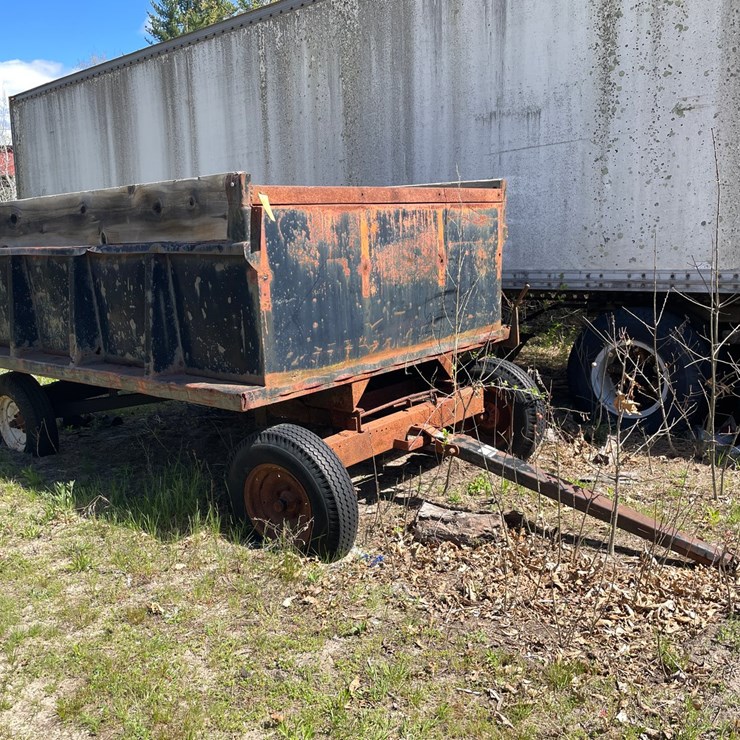 #2833 • Truck Box on Running Gear (OR)
