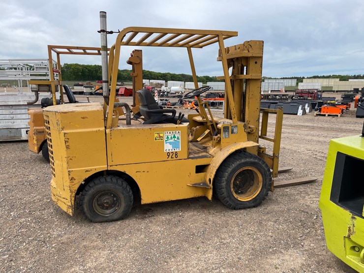 #1016-•-1979-allis-chalmers-acp-60-b-ps-forklift-image-4