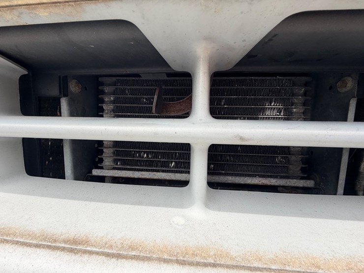 #24061-•-1998-ford-econoline-box-truck-image-32