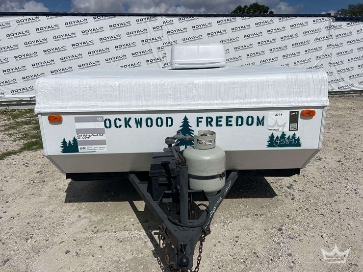forest-river-rockwood-freedom-pop-up-camper.-image-6