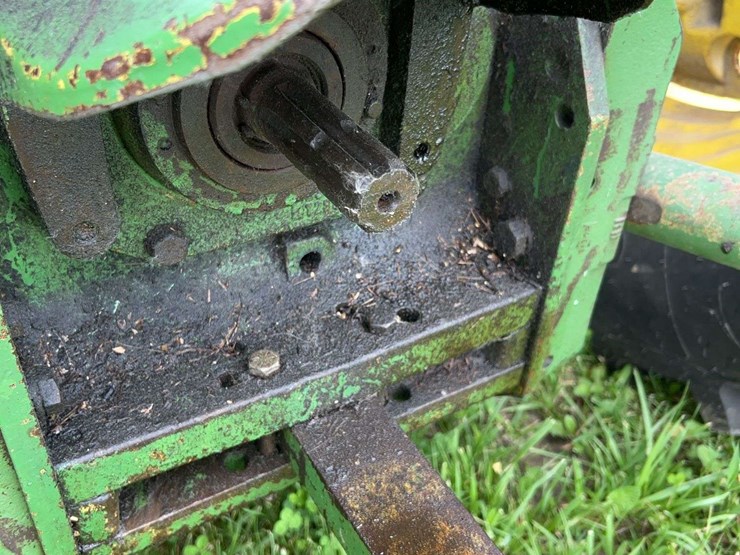 john-deere-2940-image-11