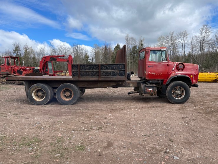 1980-ford-9000-image-6