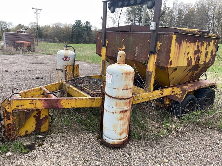 #2818-•-blacktop-patching-trailer-(g)-image-4