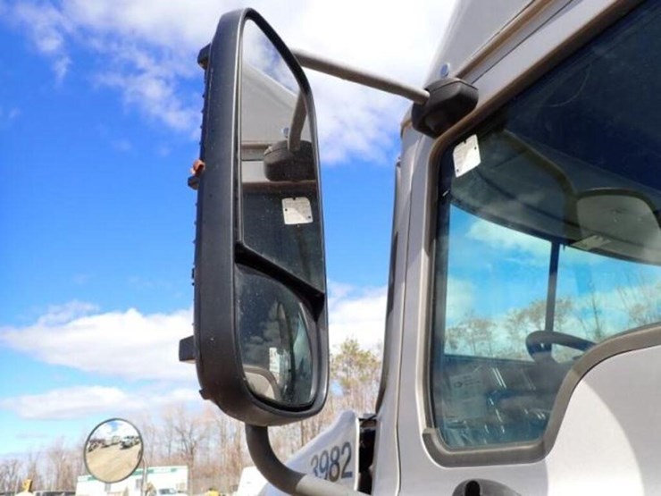 2016-mack-cxu613-t/a-hiway-tractor---sleeper---1m1-image-80