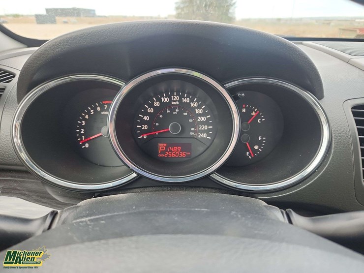 2011-kia-sorento-image-21
