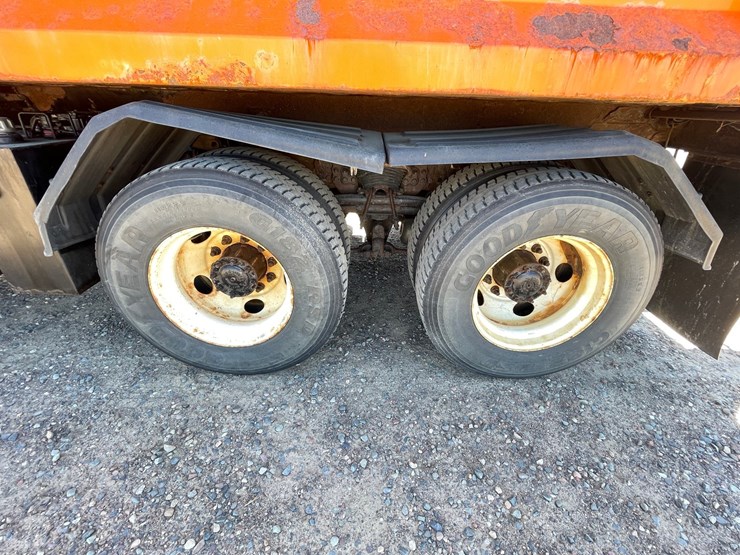 #1315-•-2008-sterling-dump-truck-(has-mn-title)-image-9