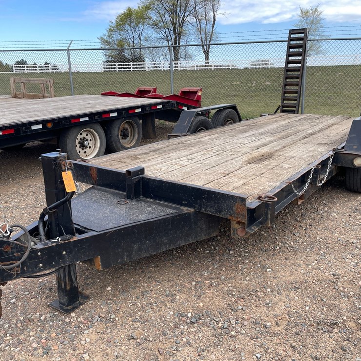 #1206 • 2003 Felling Flatbed Trailer