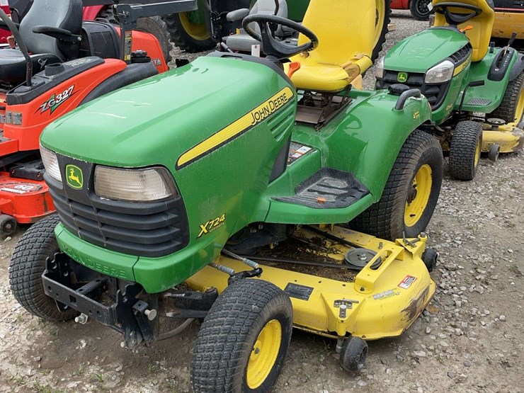 john-deere-x724-image-2