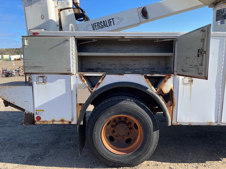 2000-ford-f750-image-15