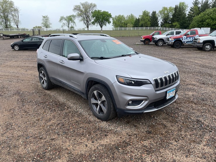 2019-jeep-cherokee-limited-image-7