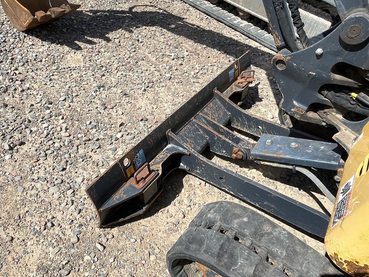 deere-17g-image-29
