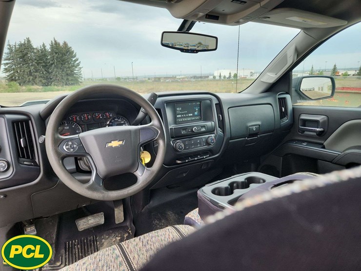 2018-chevrolet-silverado-1500-image-21