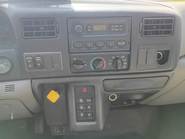 2005-ford-f750-image-48