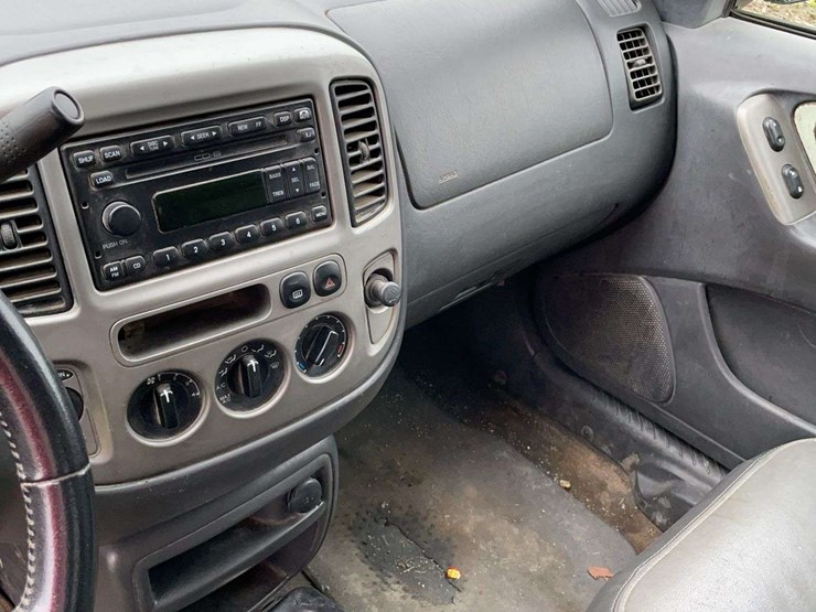2004-ford-escape-image-6