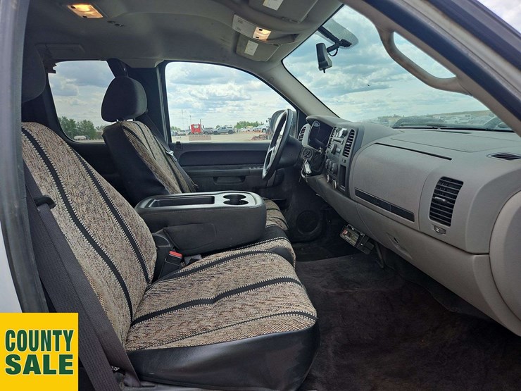 2010-gmc-sierra-1500-image-18