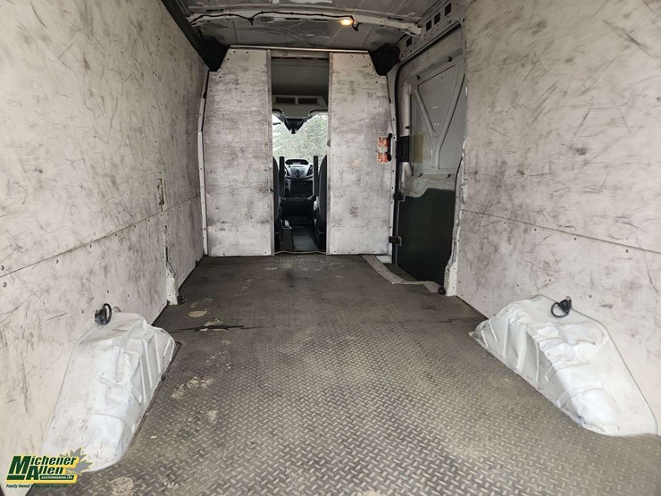 2016-ford-transit-image-18