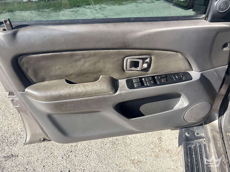 2002-toyota-4-runner-image-13