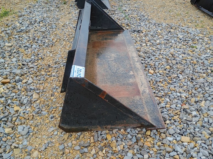 #24752-•-78"-smooth-bucket-skid-steer-attachment-image-4