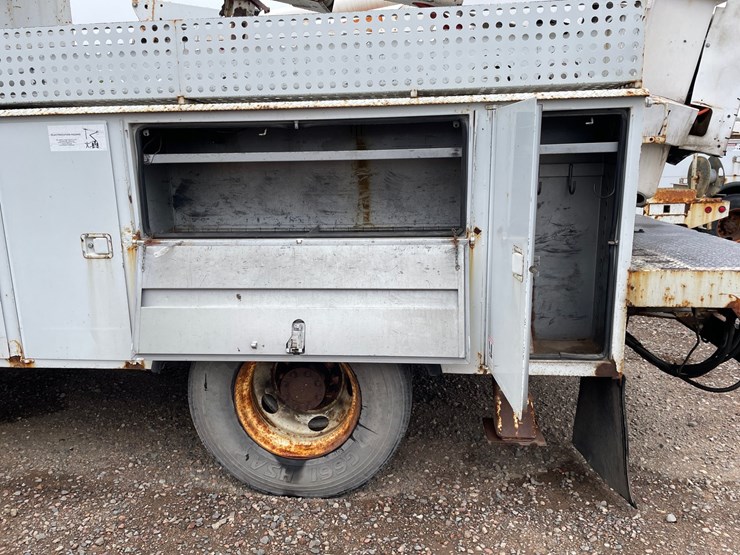 #1302-•-2003-chevrolet-c7500-boom-truck-**non-runner**(has-mn-title)-image-17