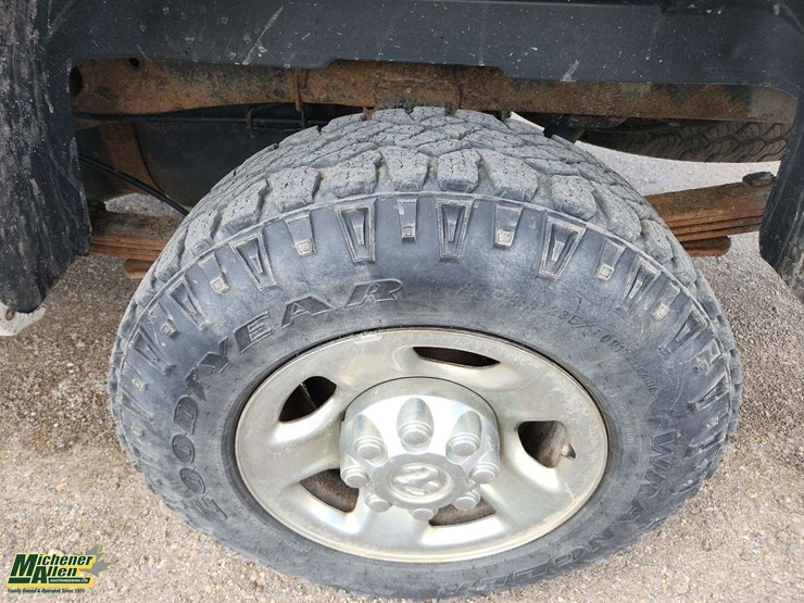 2012-dodge-2500-image-11