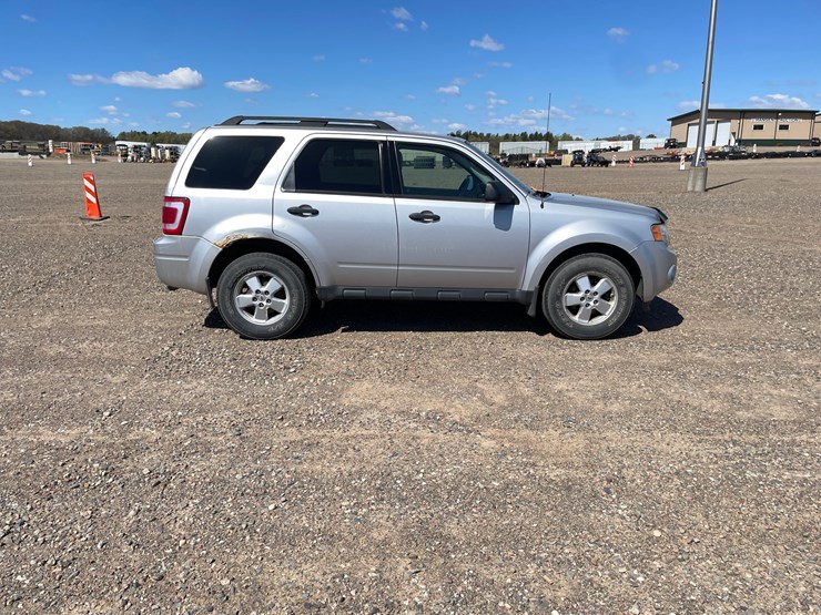 2011-ford-escape-xlt-image-6