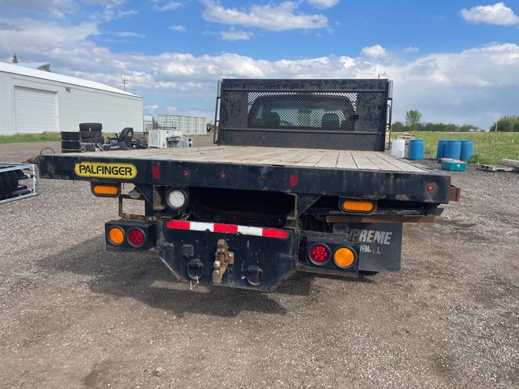 2005-chevrolet-3500-image-6