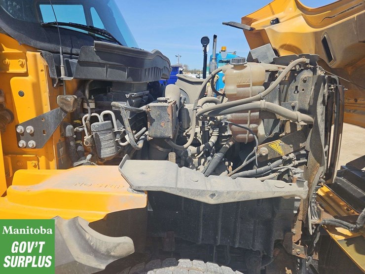 2011-international-workstar-7600-image-39