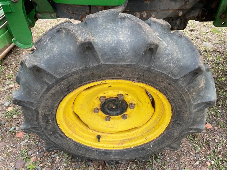 2005-john-deere-4120-image-13