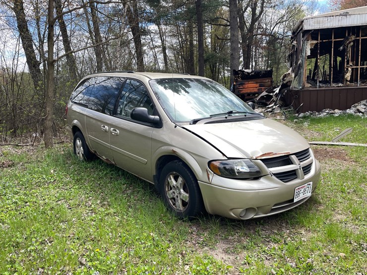 2007-dodge-caravan-image-2