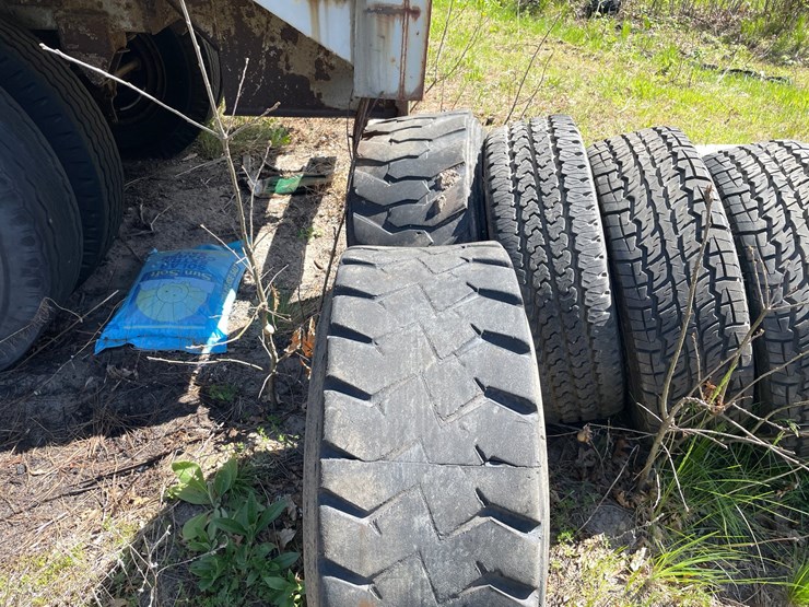 #2854-•-(8)-tires-(or)-image-4