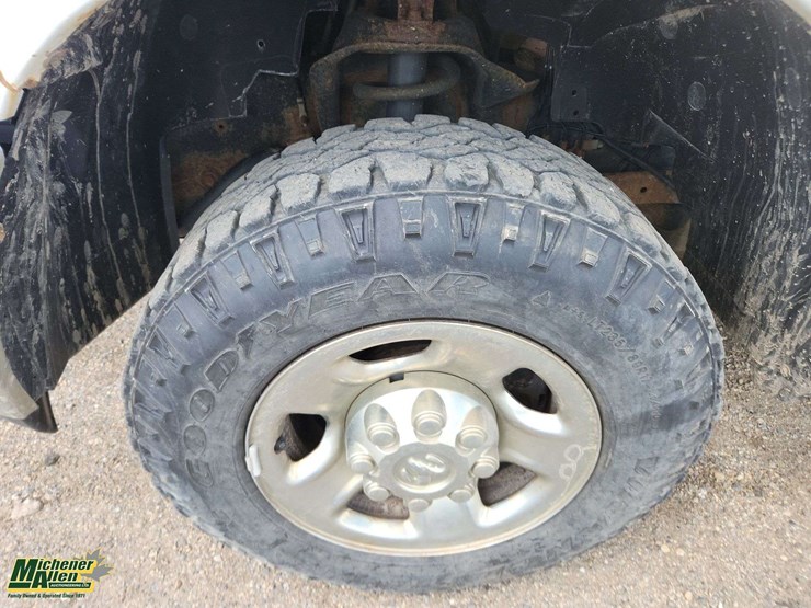 2012-dodge-2500-image-10