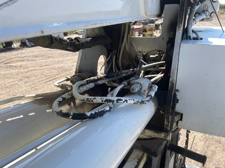 2013-international-durastar-4400-image-44