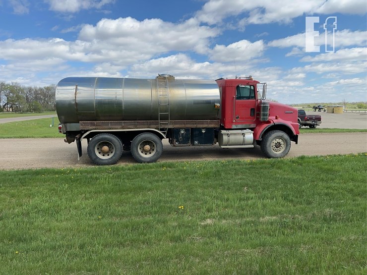 2000-kenworth-t800-image-6
