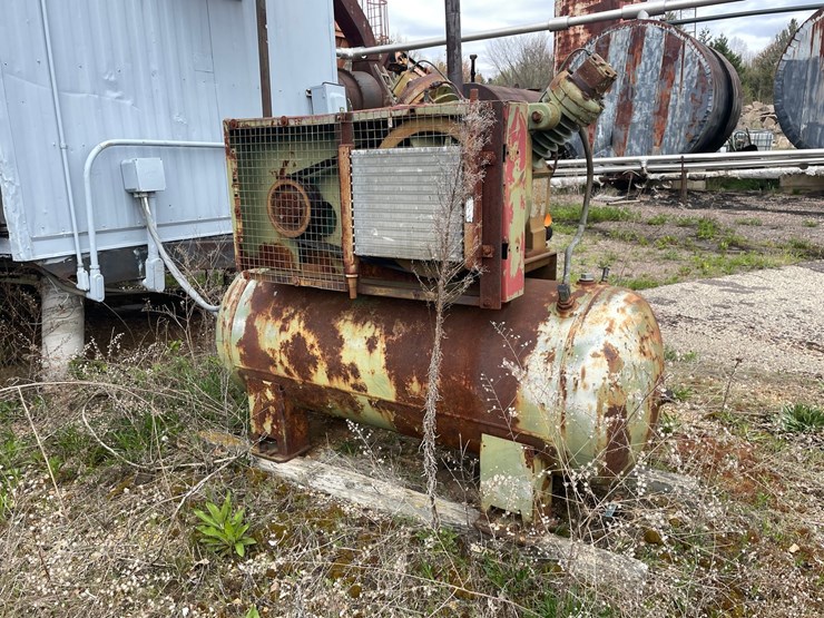 #2822-•-ingersoll-rand-air-compressor-(g)-image-7