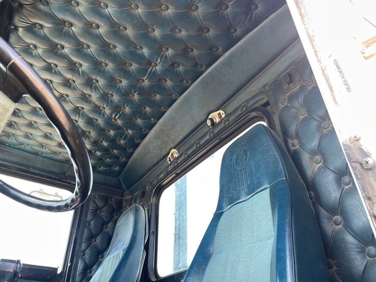 #1316-•-1987-kenworth-vac-truck-(has-mn-title)-image-25