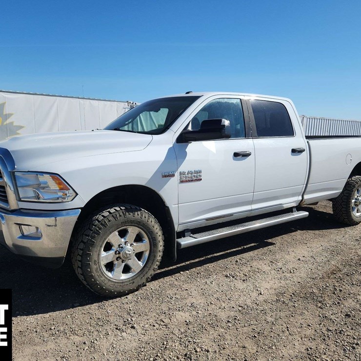 2015 DODGE 2500
