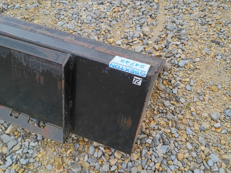 #24745-•-72"-smooth-bucket-skid-steer-attachment-image-9