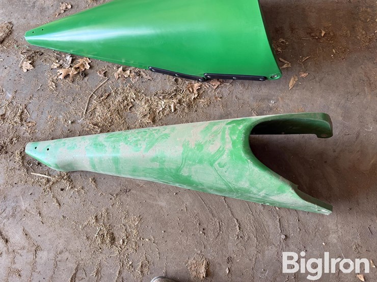 john-deere-corn-head-snouts-image-6