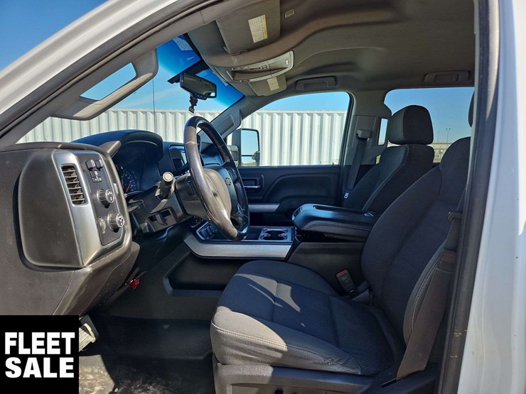2019-chevrolet-silverado-3500hd-image-26