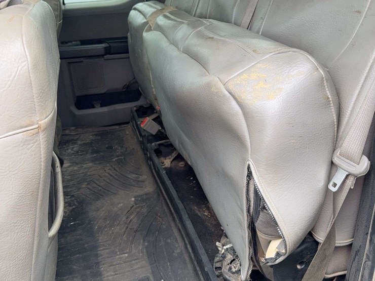 2020-ford-f150-image-11