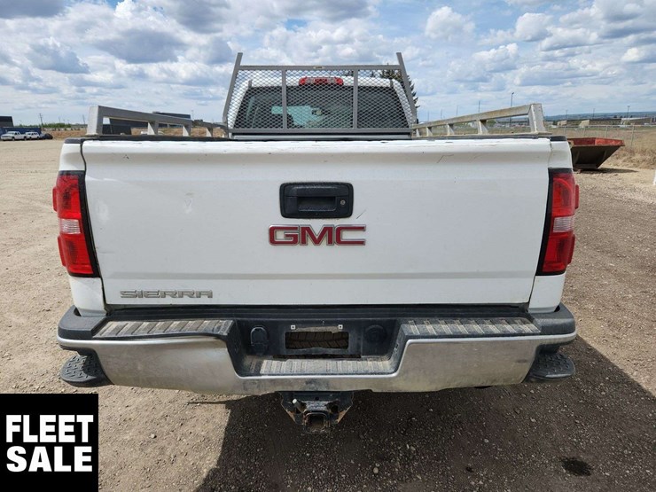 2017-gmc-sierra-2500hd-image-7