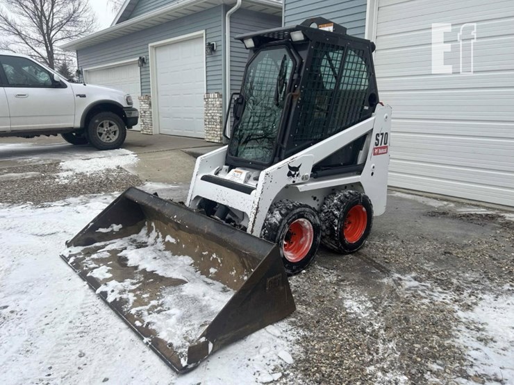 2016-bobcat-s70-image-4