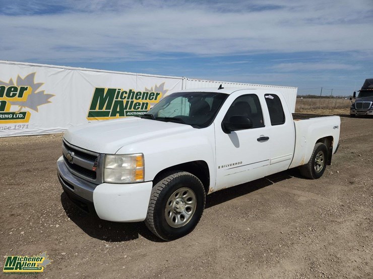 2009-chevrolet-silverado-1500-image-1